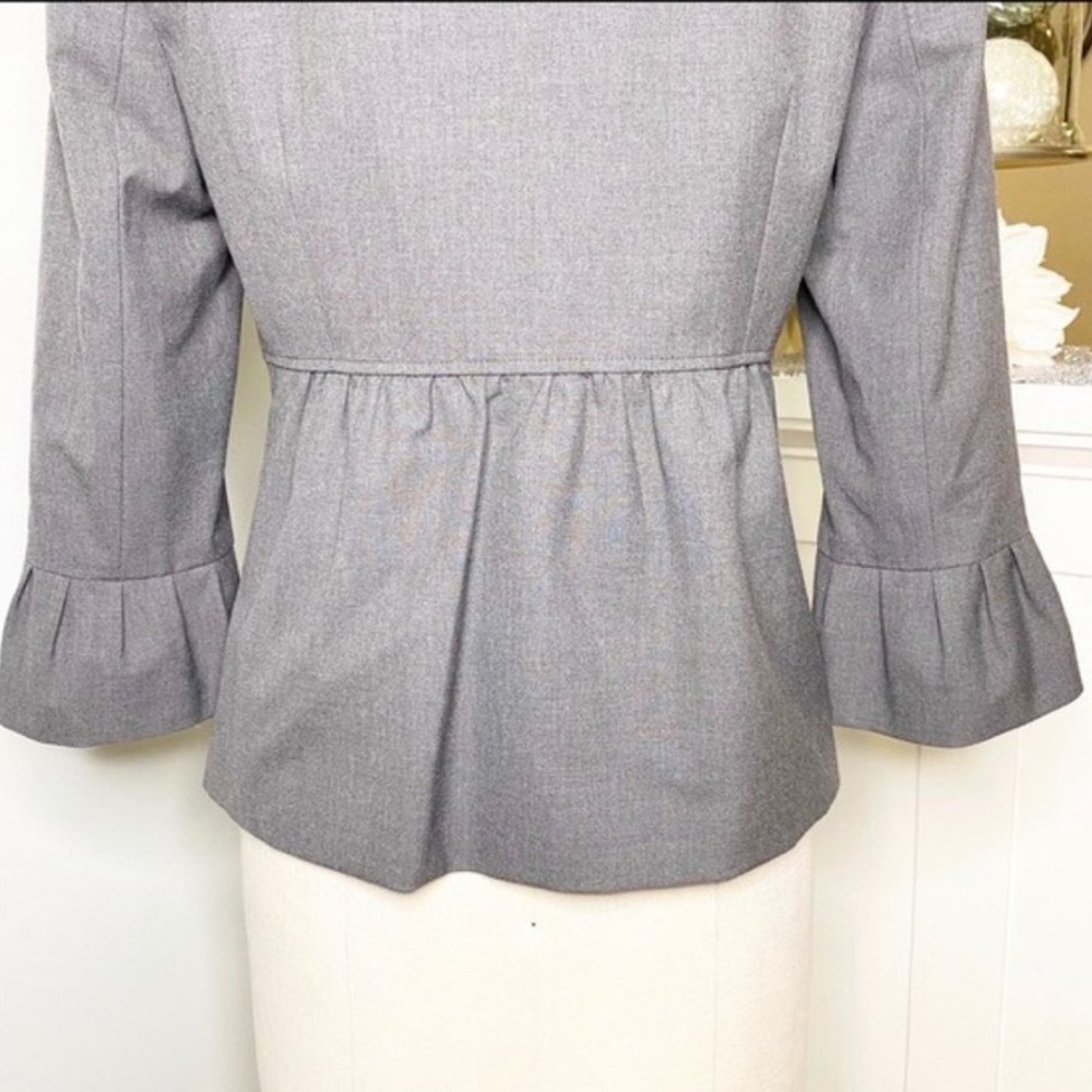 Tahari Gray Ruffled Flounce Blazer Jacket 4 Small - Picture 9 of 12